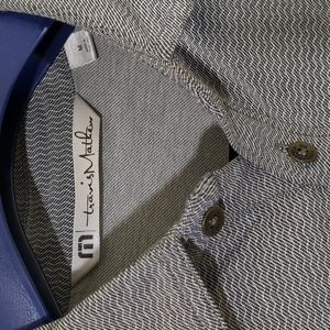 Travis Mathew gray performance fabric golf shirt men's size medium